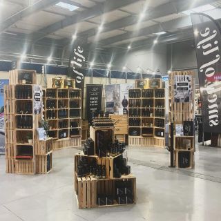 Ještě zítra a v sobotu nás najdete na veletrhu FOR DECOR v pražských Letňanech! 🔥 @pvaexpopraha #fordecor #veletrh...